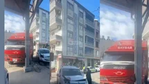 Akdeniz’de Kamyonet İle Otomobil Çarpıştı: Yaralı Yok, Araçlarda Maddi Hasar Var