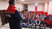 Kars’ta üreticilere kırsal kalkınma ve tasarruflu sulama desteği anlatıldı
