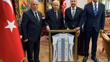 MHP Lideri Bahçeli’ye Erzurumspor Forması Verildi