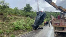Kemaliye'de Takla Atan Araç Kazası
