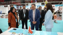 Rektör Akpolat İpek Yolu Fuarı'nı Ziyaret Etti