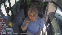 Bursa'da Kadın Sürücüden Örnek Davranış