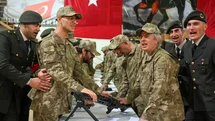 Engelleri aştılar, vatana asker oldular