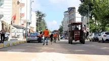 Bilecik'te Çim Biçme ve İlaçlama Çalışmaları