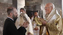 Fener Rum Patriği Bartholomeos'tan Bayram Kutlaması