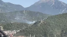 Fethiye'de Orman Yangını Kontrol Altına Alınmaya Çalışıyor