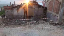 Yıkılan Evde El Bombası Bulundu