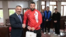 Zonguldak'ta Gençlerin Valilik Ziyareti