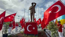 Marmaris’te 19 Mayıs coşkusu çelenk sunumu ile başladı