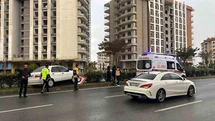 Alanya'da Kontrolden Çıkan Araç Refüje Çıktı