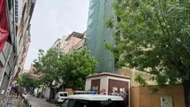 Çalıştığı inşaatın asansör boşluğuna düşen işçi yaralandı
