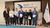 Düzce Üniversitesi'nde Başarı Belgeleri Dağıtıldı