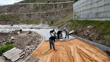 Elazığ’da Kurban Bayramı öncesinde, mezarlıklarda temizlik çalışmaları sürüyor