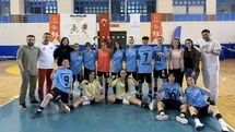 Aksaray Spor Lisesi Kız Futsal Takımı Başarı Elde Etti