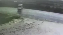 Malatya'da Minibüs Şarampole Devrildi