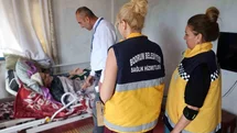 Bodrum Belediyesi’nden yatağa bağımlı hastalara bayram ziyareti