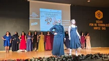 Düzce'de Öğrencilerden Yeşilçam Defilesi
