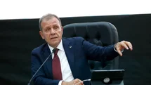 Mersin Büyükşehir Belediye Başkanı Vahap Seçer'den CHP Genel Merkezi Müdahalesine Tepki