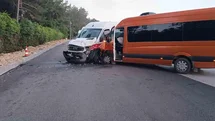 Antalya'da Tur Minibüsü Kazası