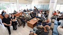 Mersin'de Emekliler Bayram Coşkusunu Paylaştı