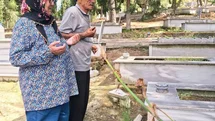 Kurban Bayramı'nda Mezarlık Ziyareti