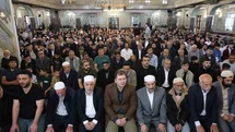 Elazığ'da Bayram Namazı Kalabalığı