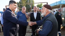 Başkan V. Şener, Kurban Kesim Yerlerini İnceledi, Halkın Bayramını Kutladı