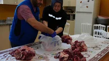 Düzce’de bağışlanan kurban payları ihtiyaç sahiplerine ulaştırılıyor