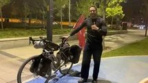 Fransız Turist Türkiye'yi Bisikletle Geziyor