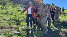 Tunceli'de Dağda Düşen Şahıs Kurtarıldı