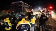 Denizli’de Katliam Gibi Kaza! Bariyere Çarpan Otobüs Yandı: 1’i Bebek 8 Ölü, 33 Yaralı