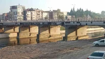 Köprüdeki dökülmüş yazı Mustafakemalpaşa’da bakımsızlığın sembolü oldu