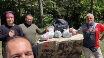 Kütahya’da kirlenen mesire alanını Eskişehirli motosiklet grubu temizledi