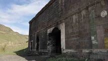 Kars’taki Tarihi Tabyalar Hayvan Barınağı Oldu