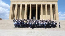 Aziz Yıldırım Anıtkabir’i Ziyaret Etti
