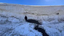 Erzincan'da Munzur Dağları'nda Kar Manzarası