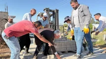 Çermik'te Mahalle Yolları Onarılıyor