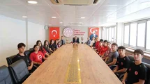 Muğla’nın şampiyon öğrencileri İl Milli Eğitim Müdürü Çay ile bir araya geldi