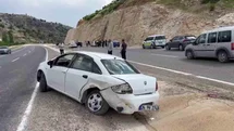 Besni'de Trafik Kazası: 2 Yaralı