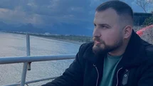 Gürültü uyarısında öldürülen gencin annesi "Oğluma damatlık değil kefen giydirdim" deyip gözyaşı döktü