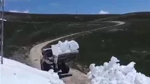 Ardahan'da Kar Çalışmaları Devam Ediyor