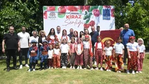 Kuşadası'nda Kiraz Şenliği Başladı