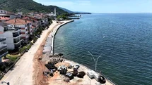 Ulaşlı Sahili'ne Dalgakıran İnşaatı
