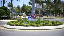 Mersin'de Yaz Çiçekleri Açtı