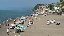 Düzce'de Plajlar Kalabalıklaştı