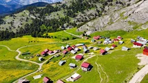 Gümüşhane'de Renkli Yayla Manzarası