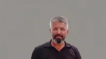 Oğlunu kurtarmak isterken hayatını kaybeden babadan acı kare