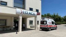 Besni'de Otomobil Devrildi, İki Yaralı