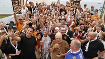 Acun Ilıcalı, Hull City Taraftarlarıyla Buluştu