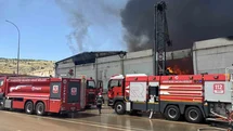 Gaziantep’te fabrika yangınına müdahale sürüyor